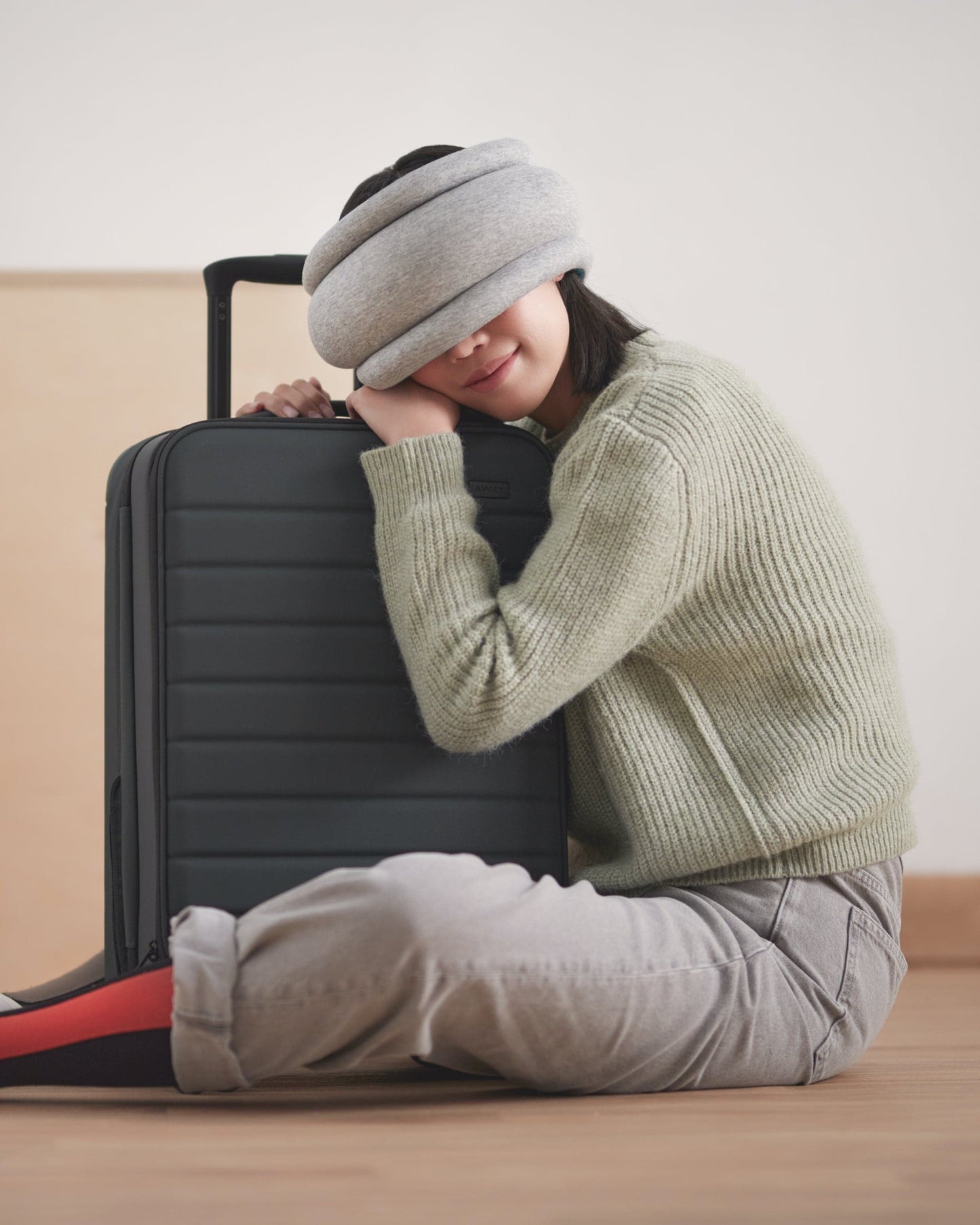 Light Versatile Pillow - Ostrichpillow